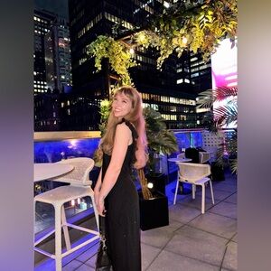 Meet your Posher, Yana